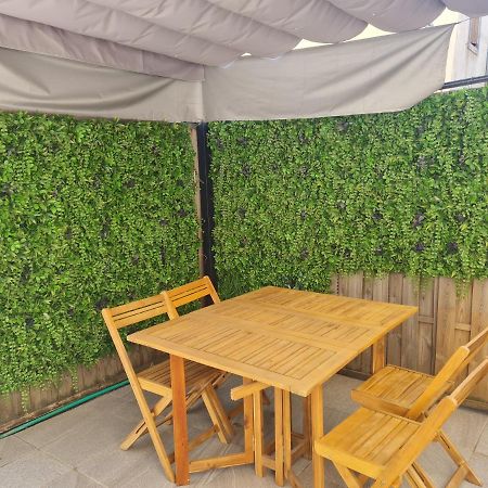 Appartement 4 Voyageurs Avec Terrasse Wifi การ์กาซอน ภายนอก รูปภาพ